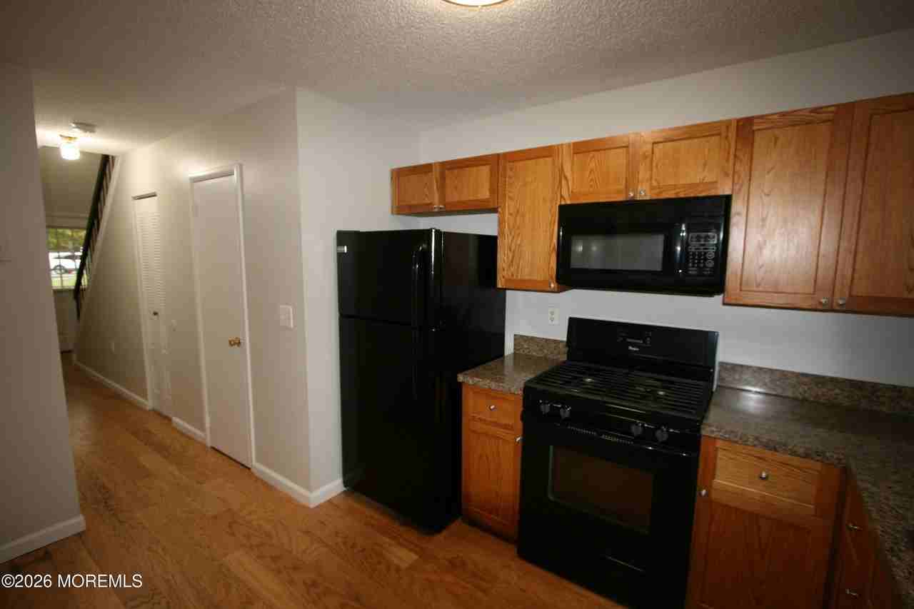 200 Daffodil Dr - Photo 3 of 18