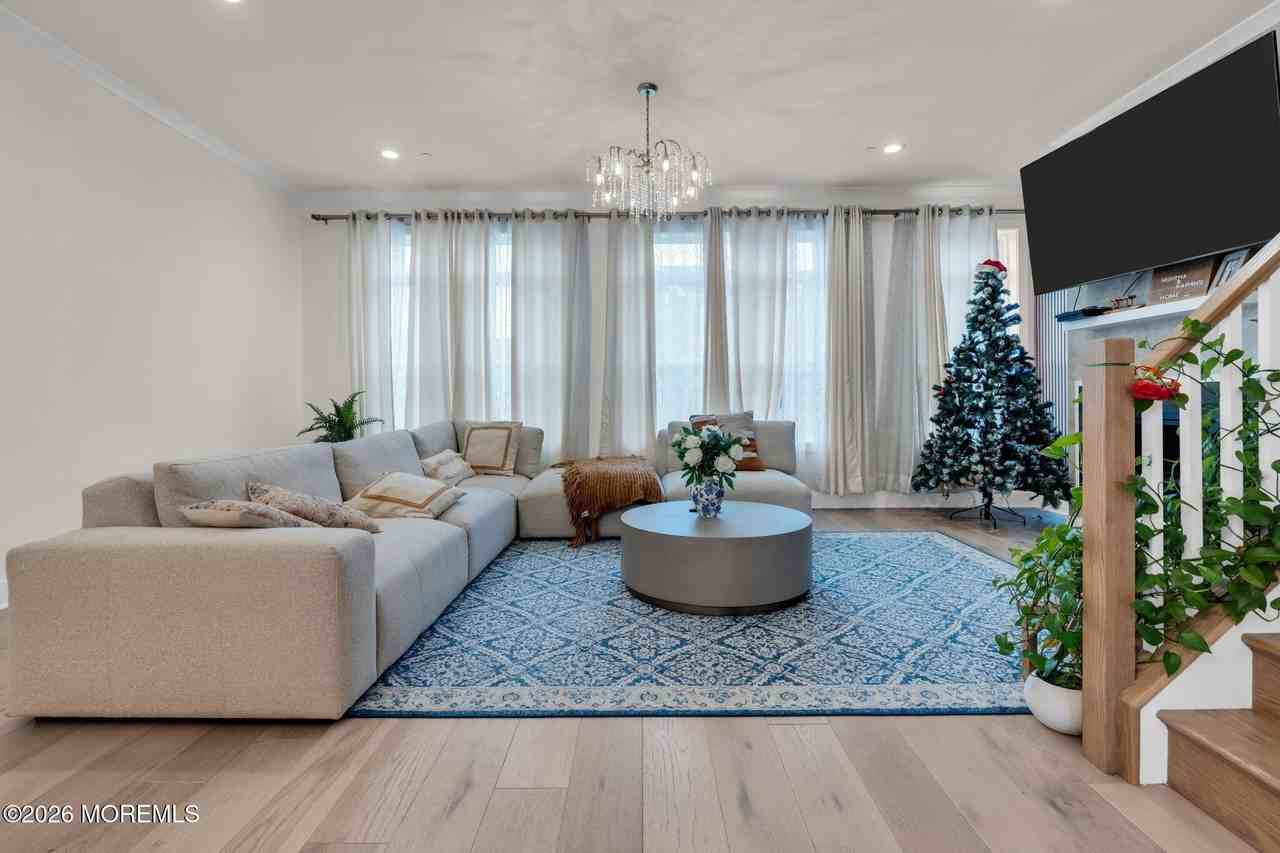 23 Valiant Ct - Photo 5 of 30