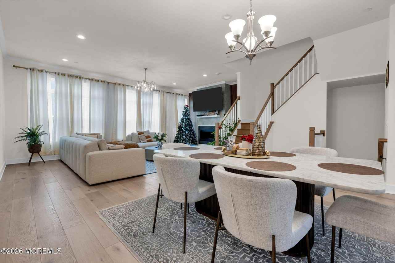 23 Valiant Ct - Photo 7 of 30