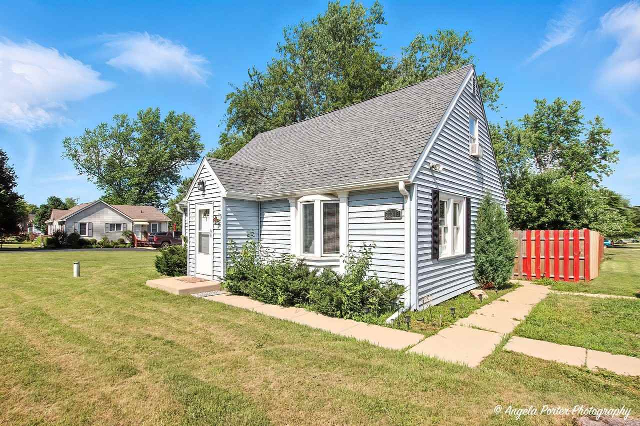 37319 N Granada Blvd - Photo 2 of 18