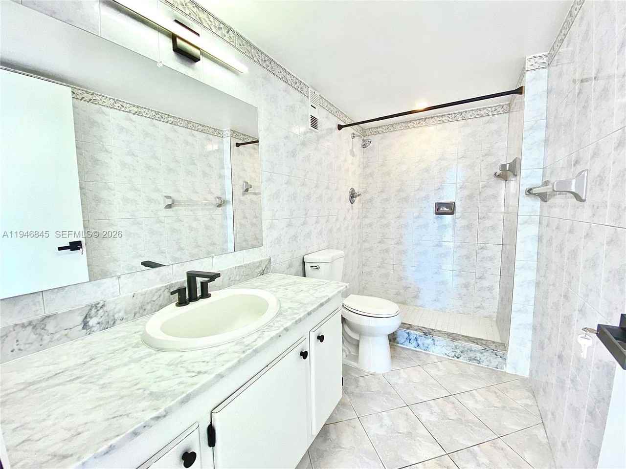 1200 Ne Miami Gardens Dr #1020W - Photo 2 of 8