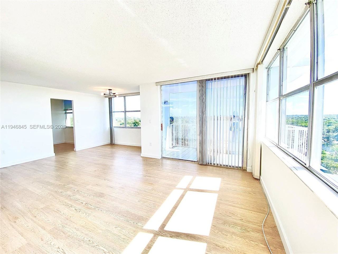 1200 Ne Miami Gardens Dr #1020W - Photo 5 of 8