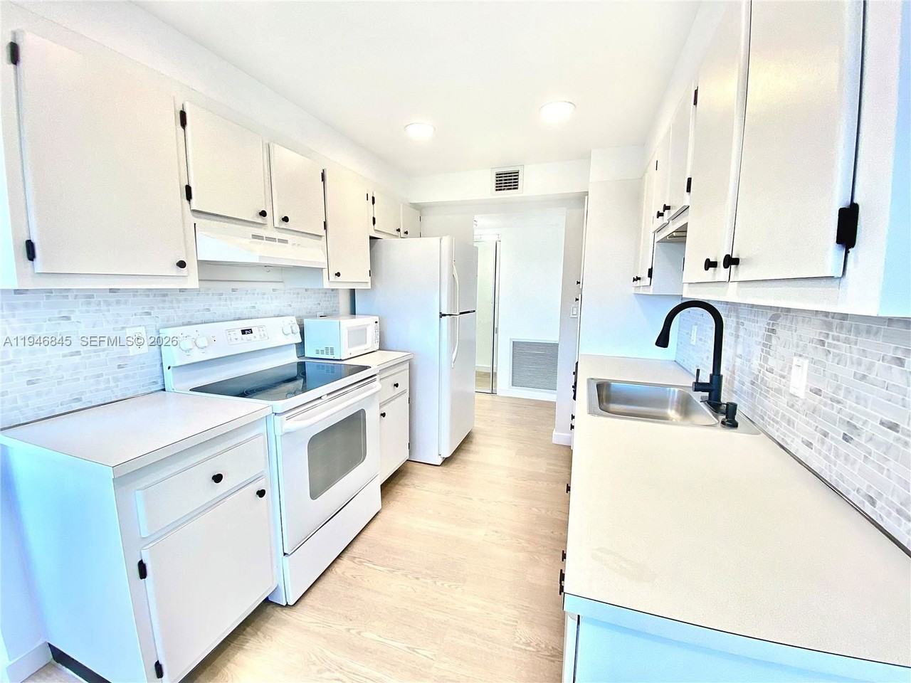 1200 Ne Miami Gardens Dr #1020W - Photo 7 of 8