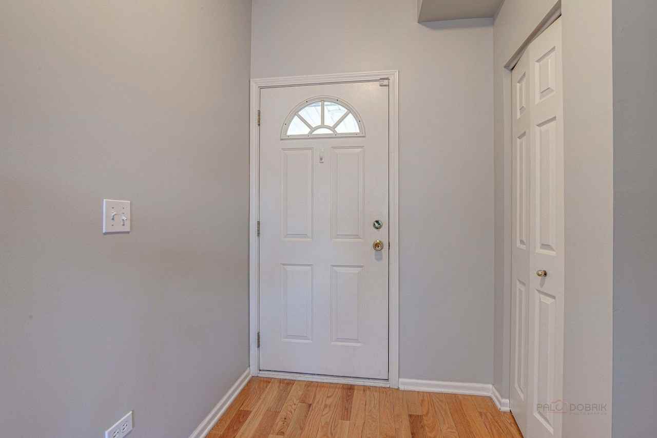 1655 Windward Ct - Photo 5 of 34