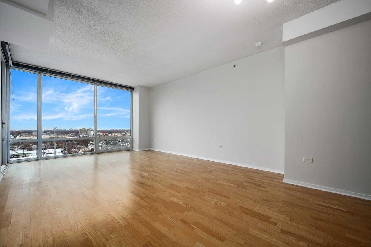 9655 Woods Dr Unit 1809 #1809 - Photo 3 of 26