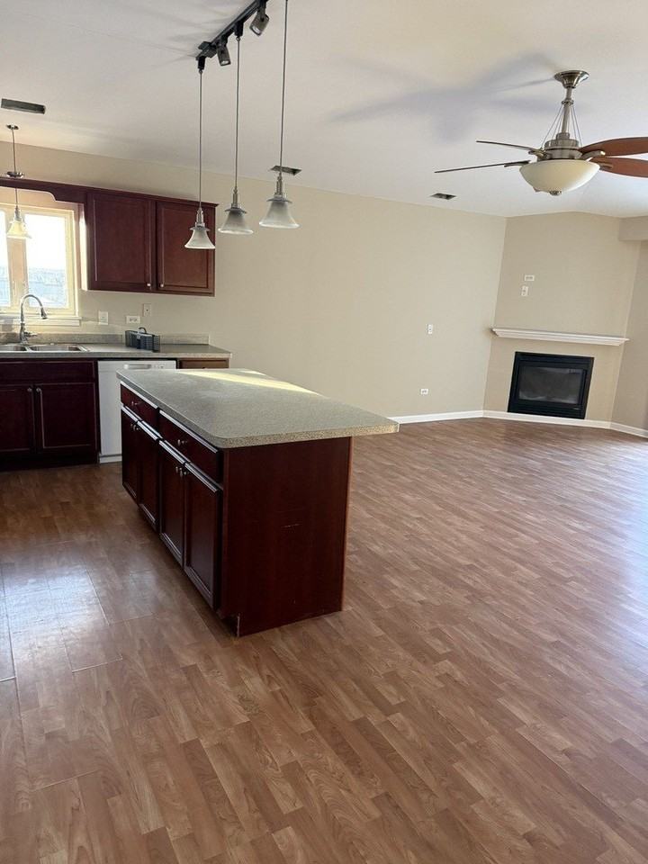 5119 159th St Apt 3nw #3NW - Photo 6 of 12