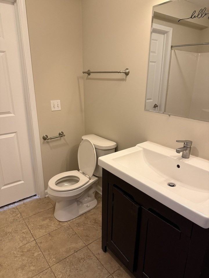 5119 159th St Apt 3nw #3NW - Photo 7 of 12