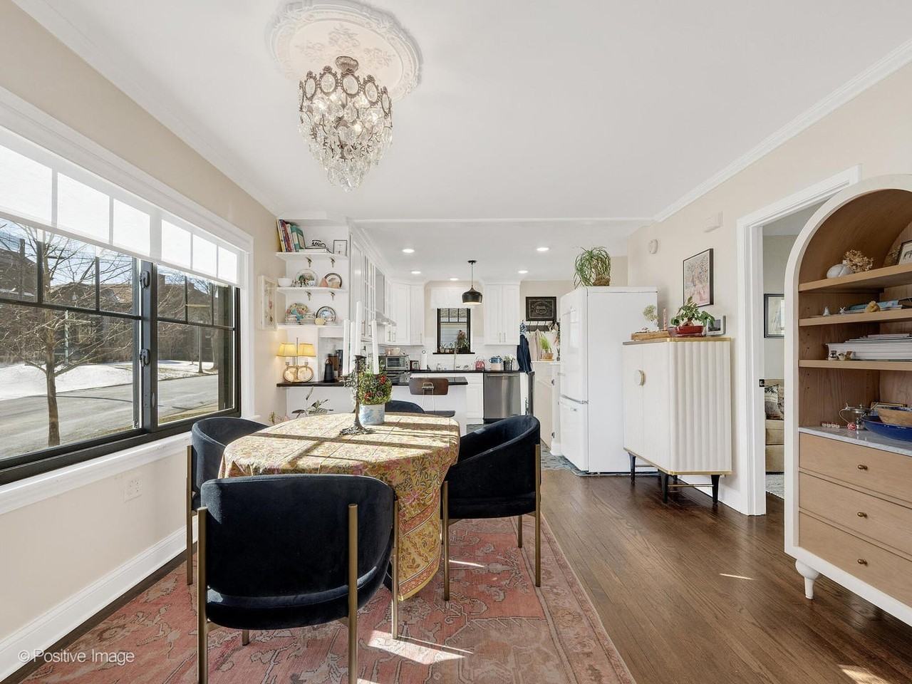 318 Bluff Ave - Photo 6 of 20