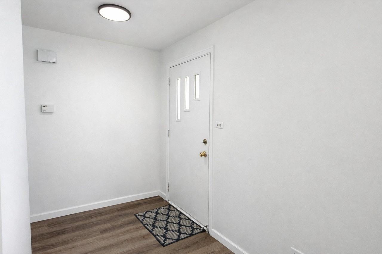 1313 Wakeby Ln Unit 1313 #1313 - Photo 3 of 17