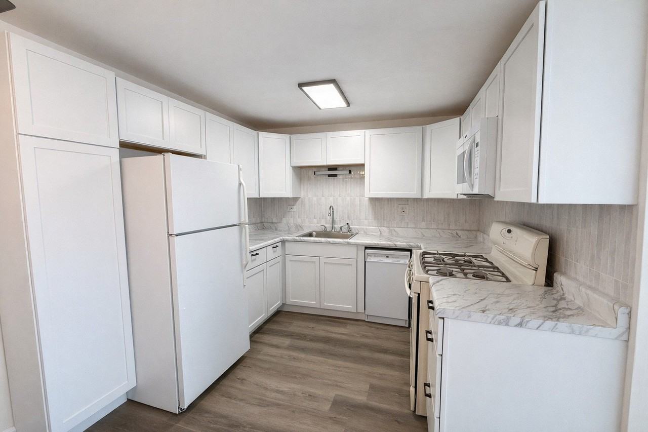 1313 Wakeby Ln Unit 1313 #1313 - Photo 7 of 17