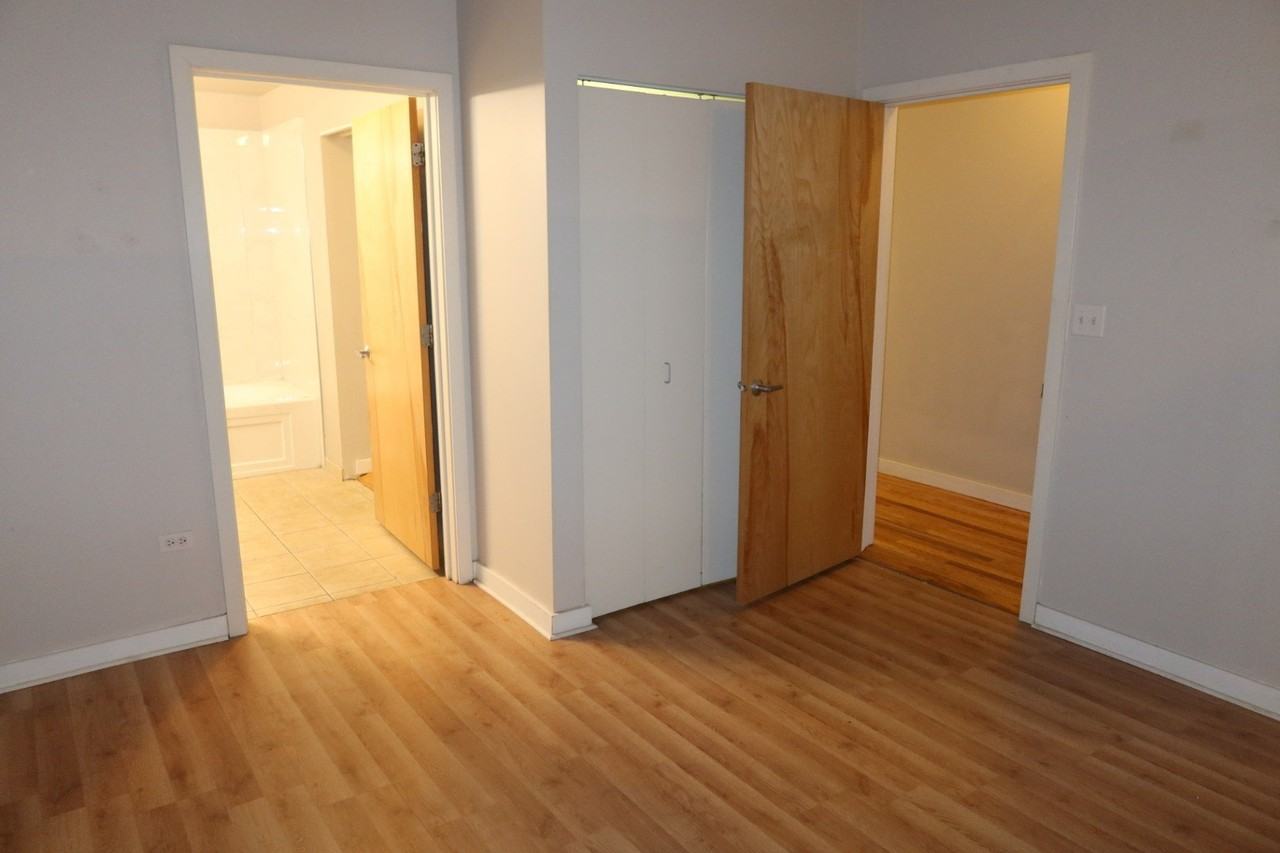 1720 S Michigan Ave Apt 2104 #2104 - Photo 6 of 13