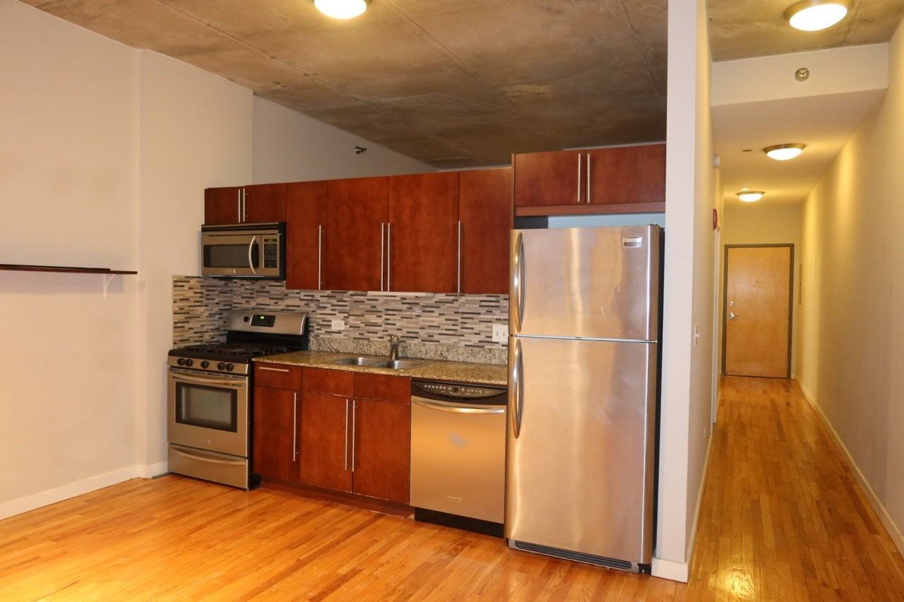 1720 S Michigan Ave Apt 2104 #2104 - Photo 7 of 13