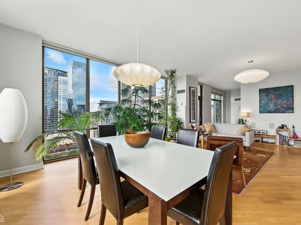 1335 S Prairie Ave Unit 1706 #1706 - Photo 4 of 19