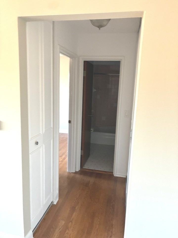 6300 W Irving Park Rd Apt 405 #405 - Photo 6 of 7