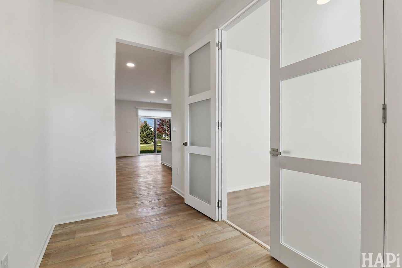 2029 Magnolia Ln - Photo 7 of 31