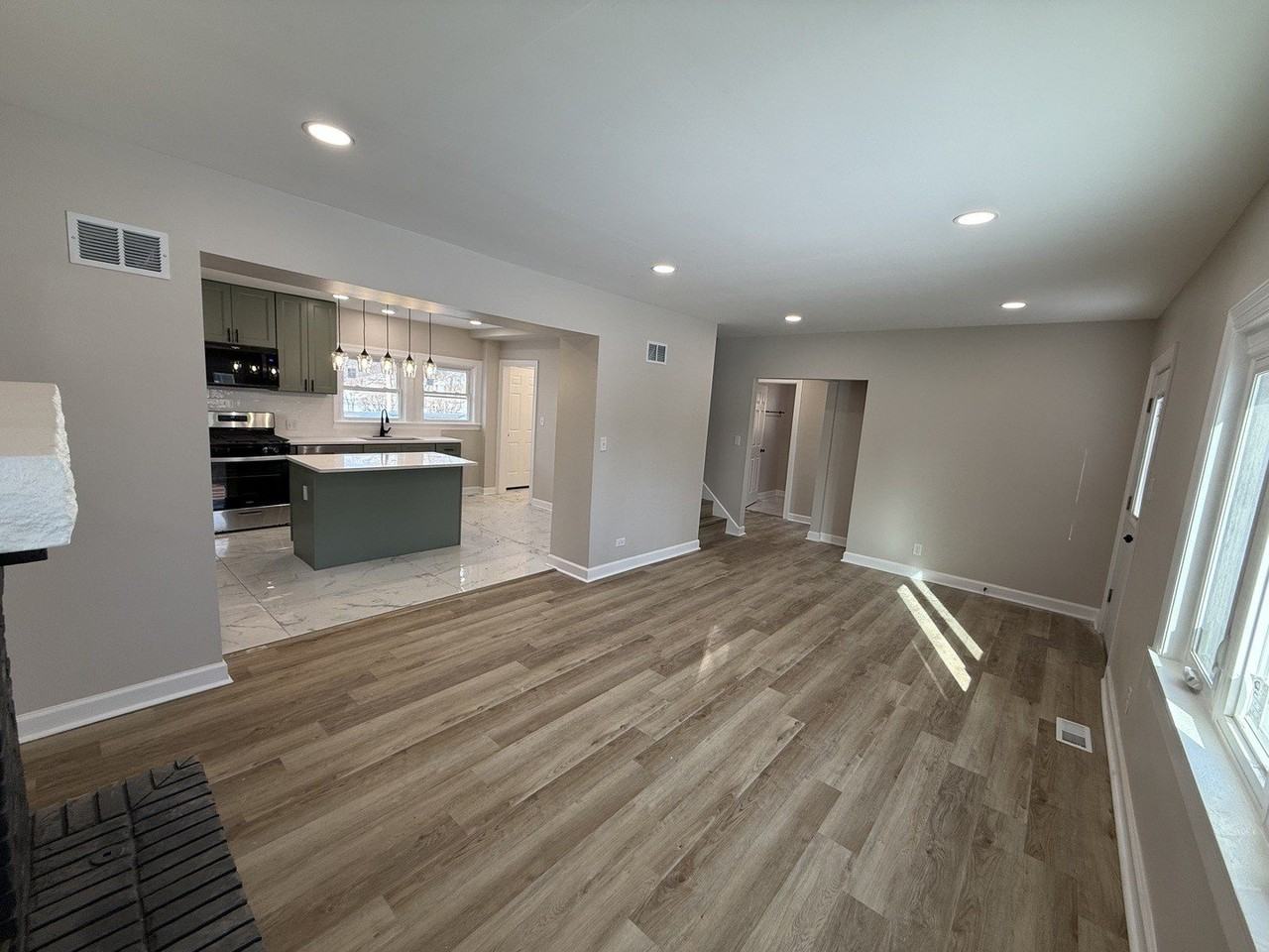 408 E End Ave - Photo 6 of 16