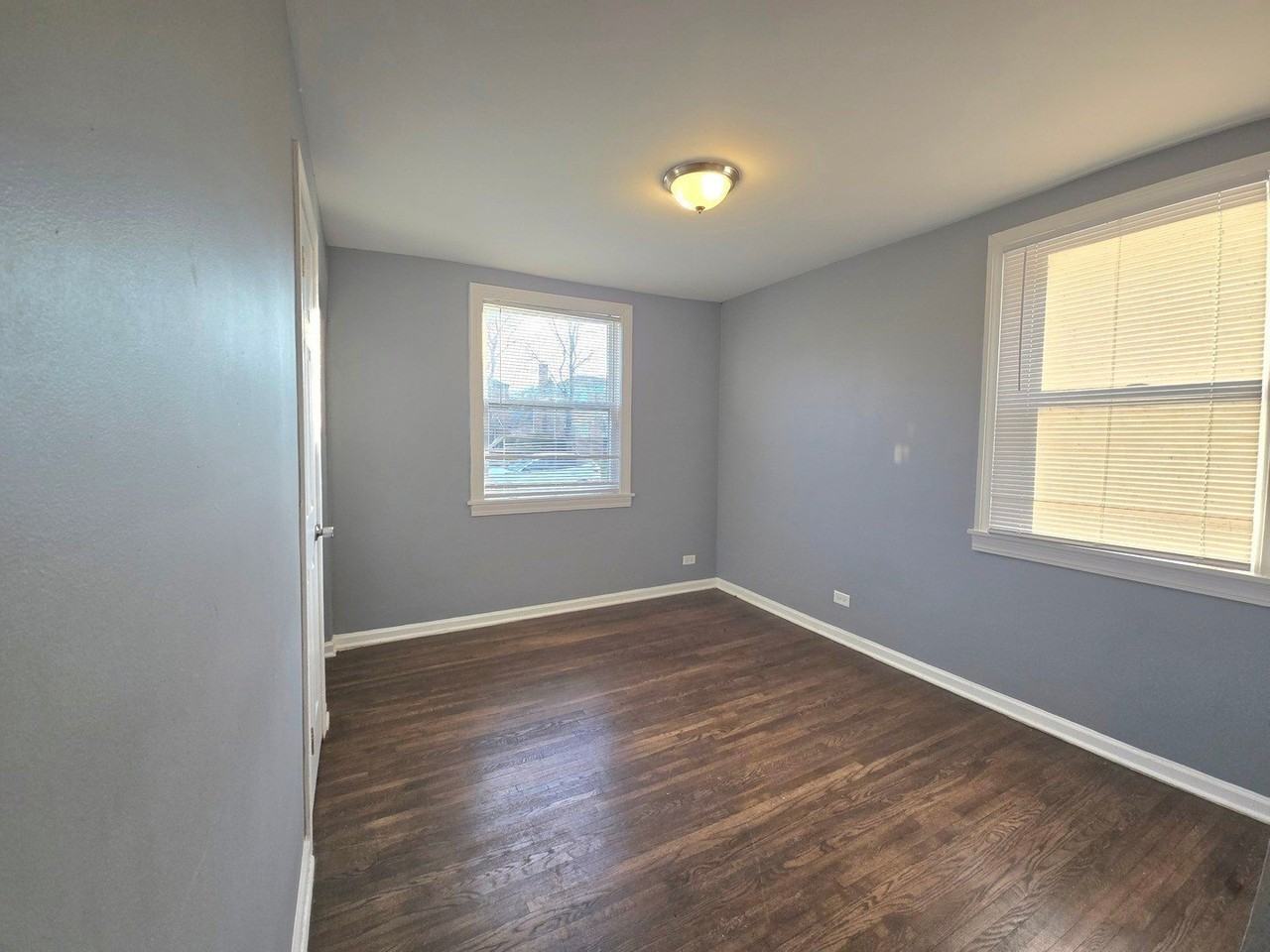 3821 Jackson St - Photo 4 of 11