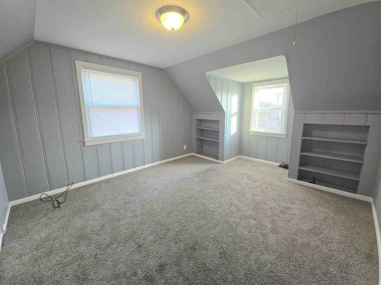 3821 Jackson St - Photo 6 of 11