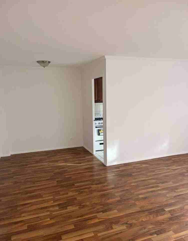 2630 W Berwyn Ave Apt 212 #212 - Photo 2 of 6