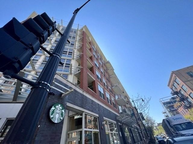 1001 W Madison St Apt 504 #504 - Photo 3 of 30