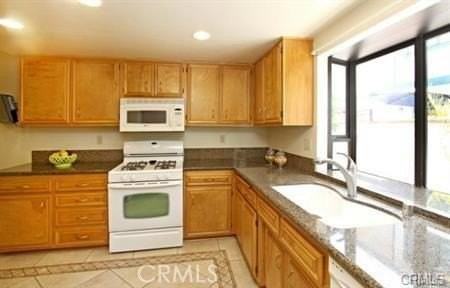 428 El Dorado St #D - Photo 3 of 11