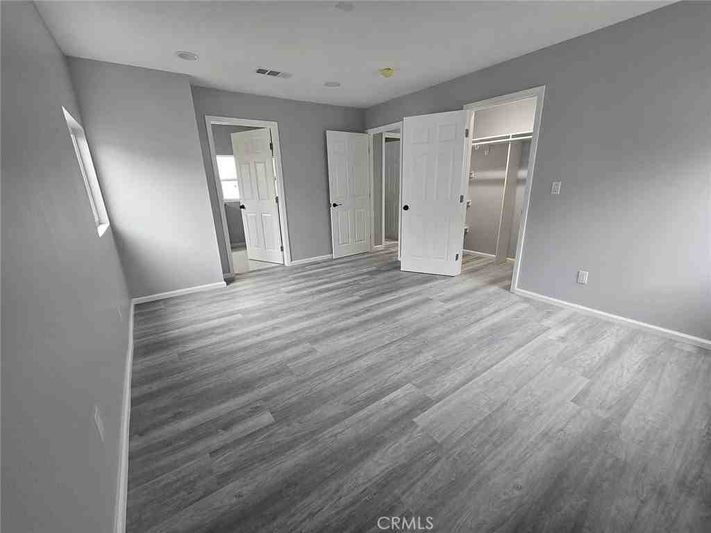 3608 W 116th 1/2 - Photo 5 of 16