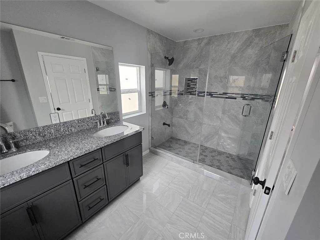 3608 W 116th 1/2 - Photo 6 of 16