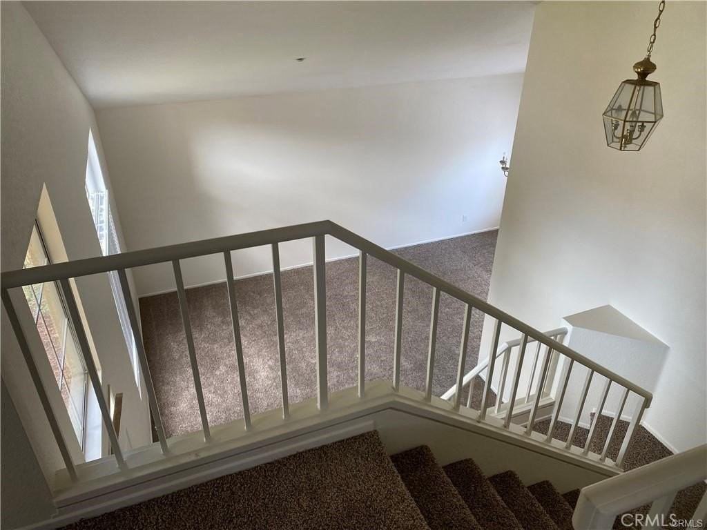 9924 Waterfall Cir - Photo 5 of 8