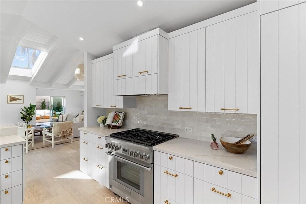 153 Emerald Bay - Photo 6 of 34