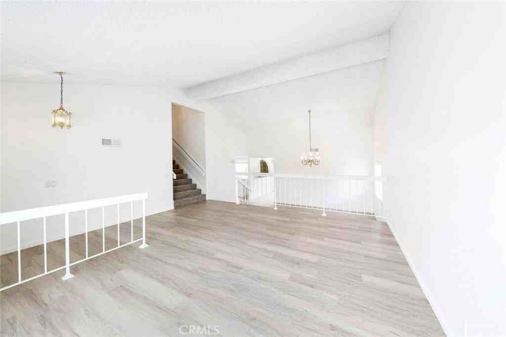 6720 E Swarthmore Dr - Photo 7 of 32