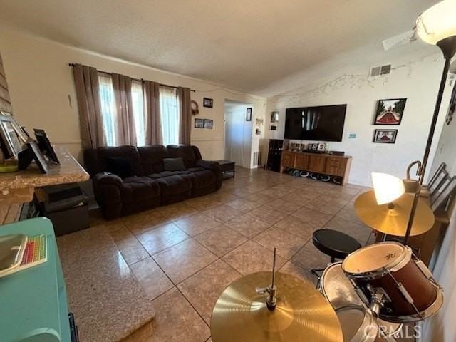 14445 Susana Ct - Photo 3 of 17