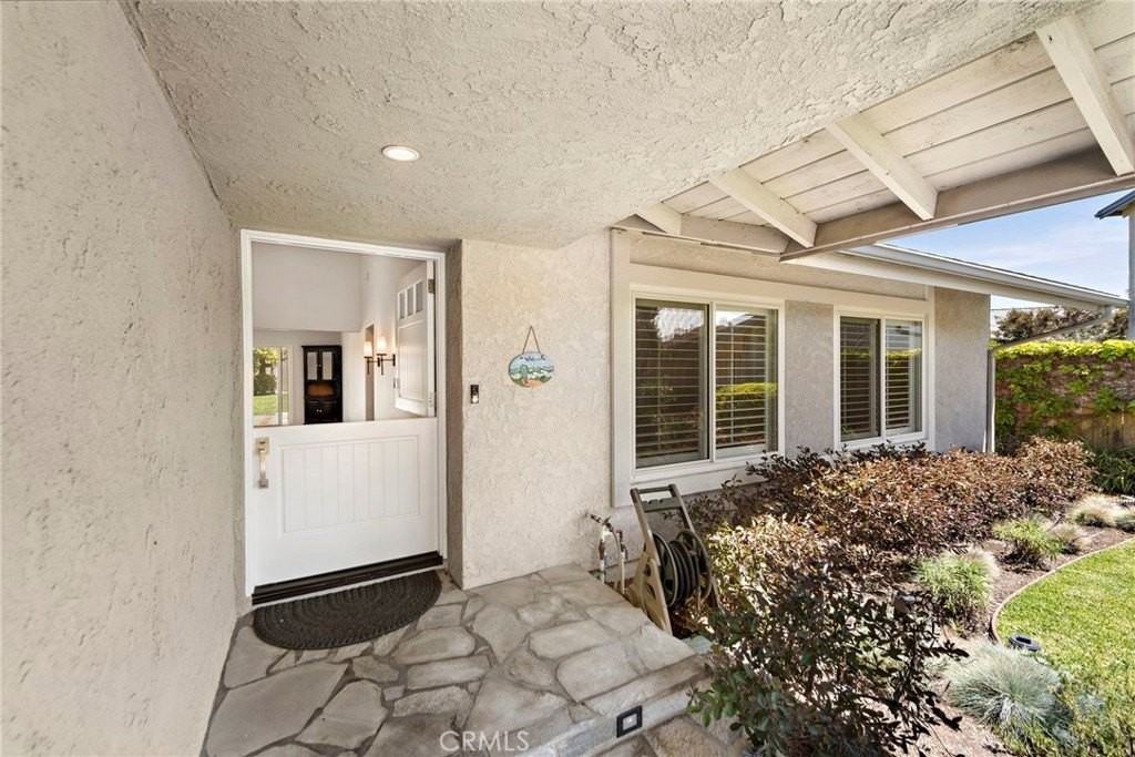 21882 Summer Cir - Photo 3 of 25