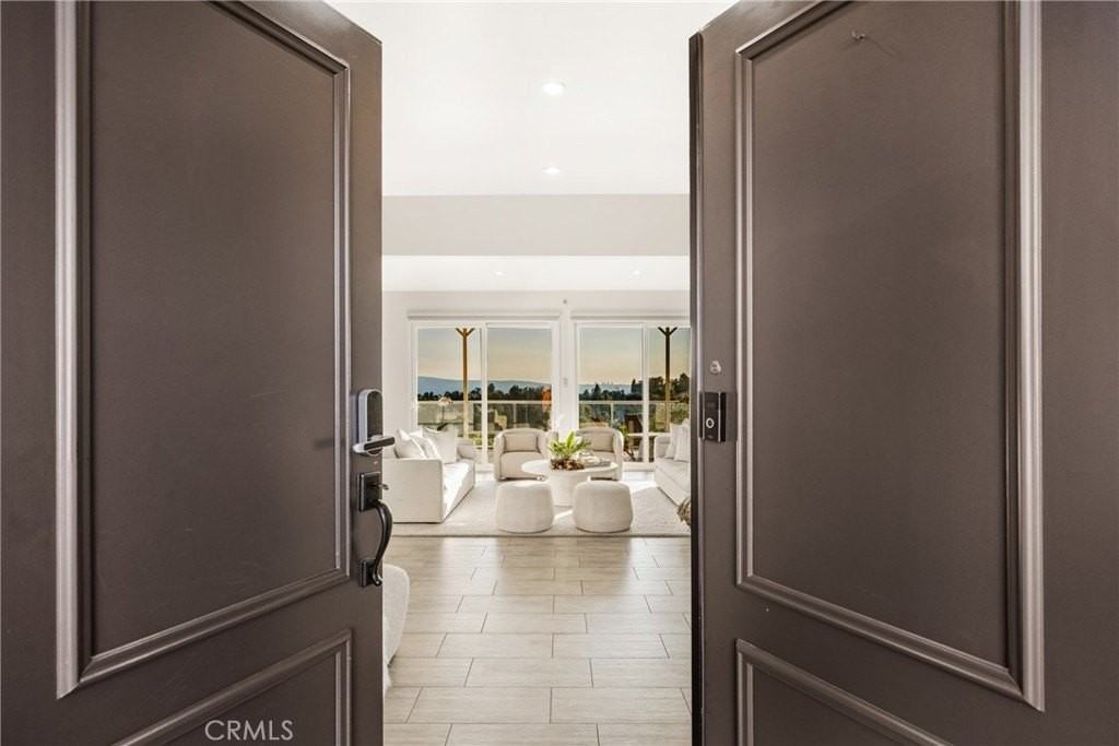 1602 Kimberwick Dr - Photo 4 of 35