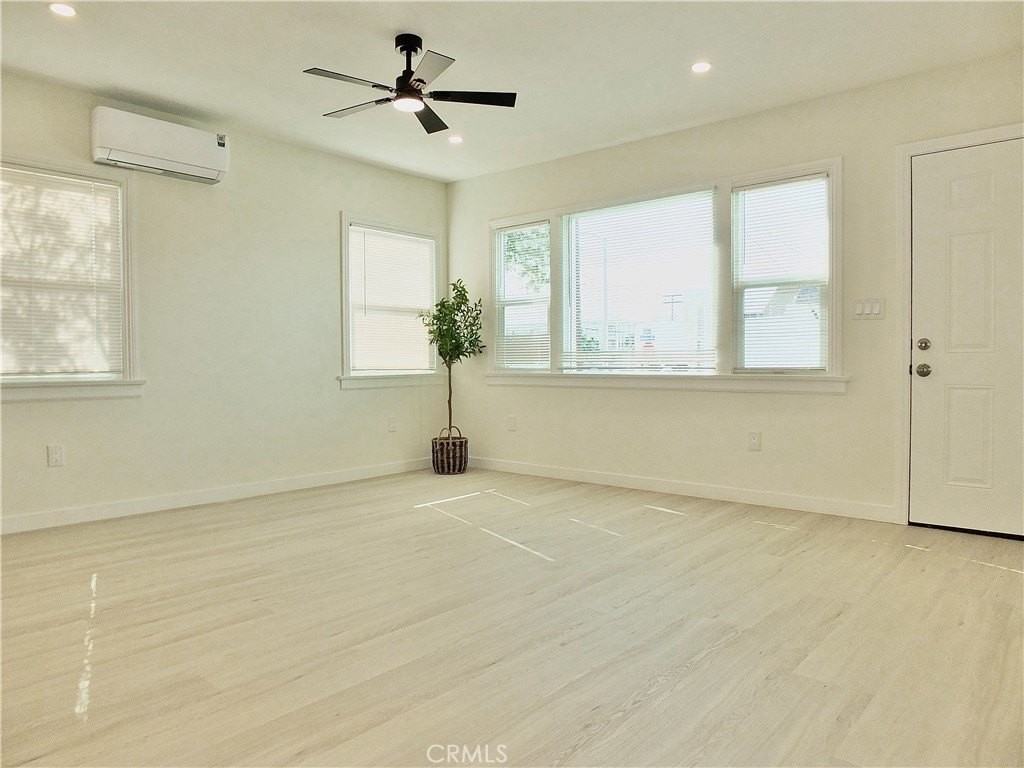 2616 Lime Ave - Photo 6 of 20