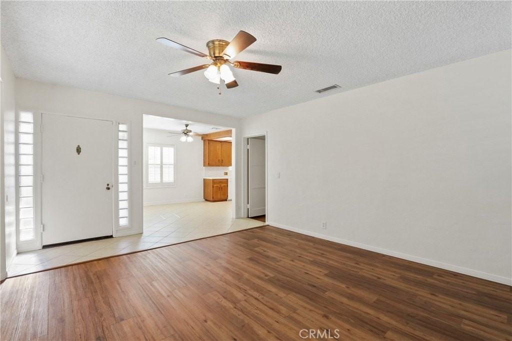 741 S Meyler St - Photo 2 of 14