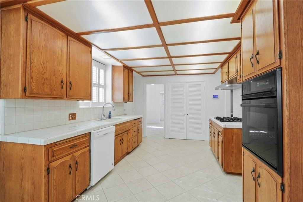 741 S Meyler St - Photo 6 of 14