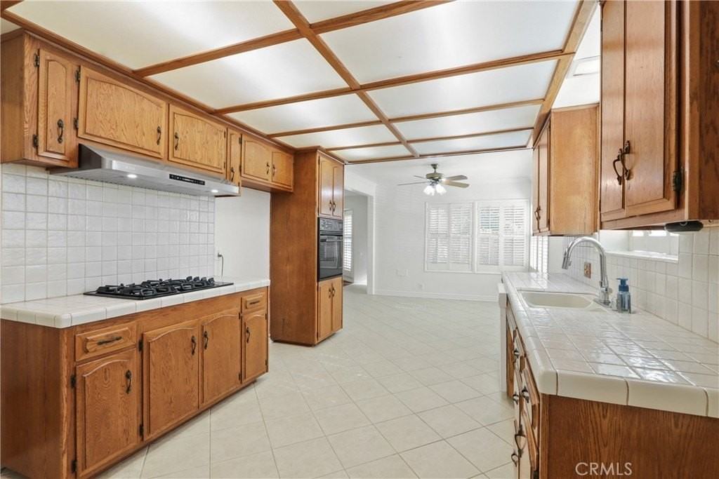 741 S Meyler St - Photo 7 of 14