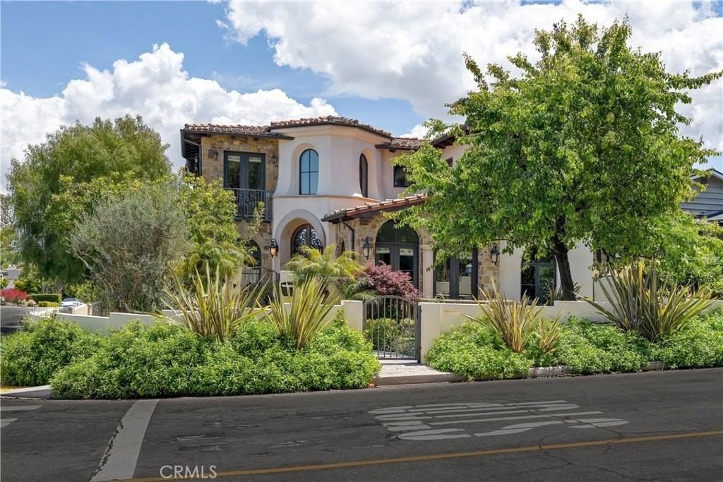 718 N Poinsettia Ave - Photo 5 of 35