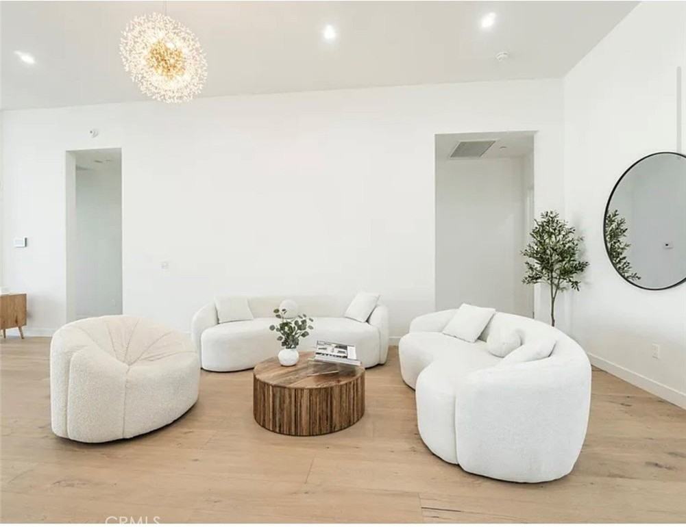 12136 Clarkson Rd - Photo 5 of 23