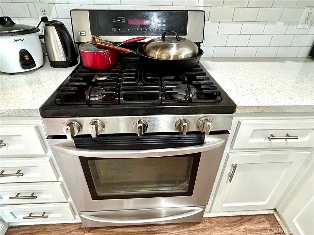 1006 Acacia St - Photo 5 of 22