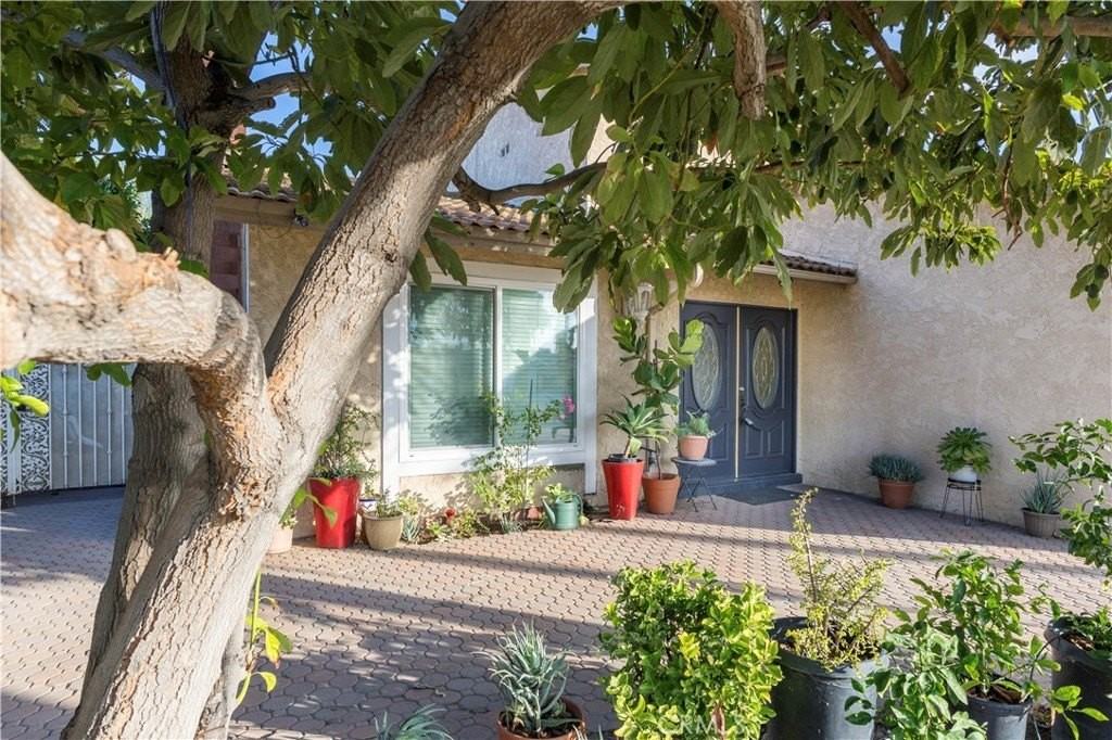 13363 Norton Ave - Photo 3 of 17