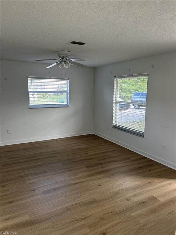 1124 Highlands Dr - Photo 3 of 12