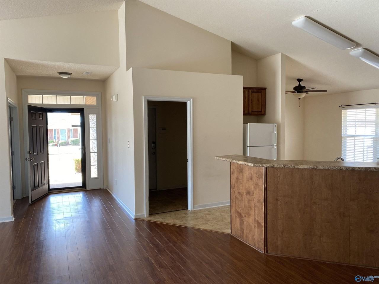 131 Shadow Ct Sw - Photo 3 of 15