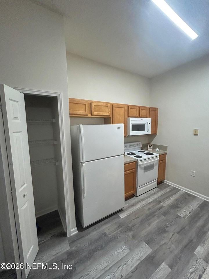 6063 Maggies Cir Unit 103 #103 - Photo 6 of 13