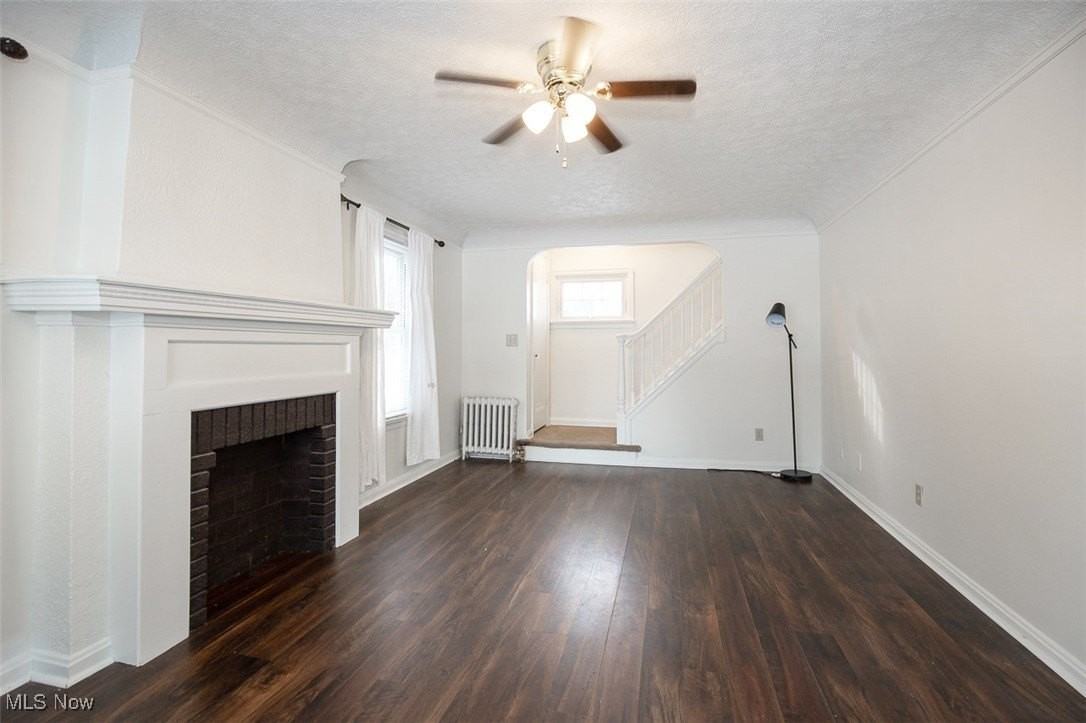 4082 W 204th St - Photo 2 of 24