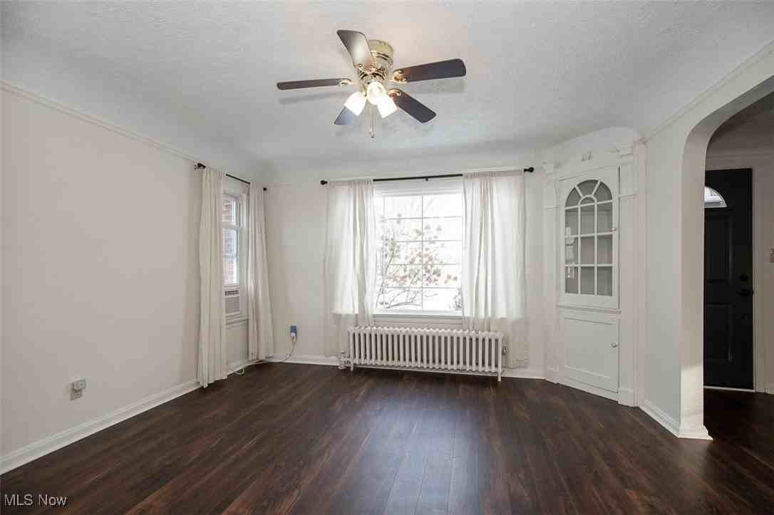 4082 W 204th St - Photo 4 of 24