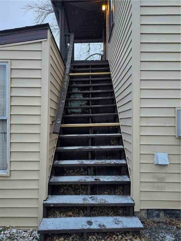 122 4th St Ne - Photo 3 of 5