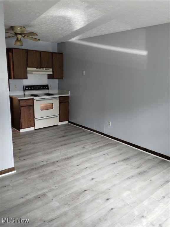 31 1/2 Elm St - Photo 4 of 11