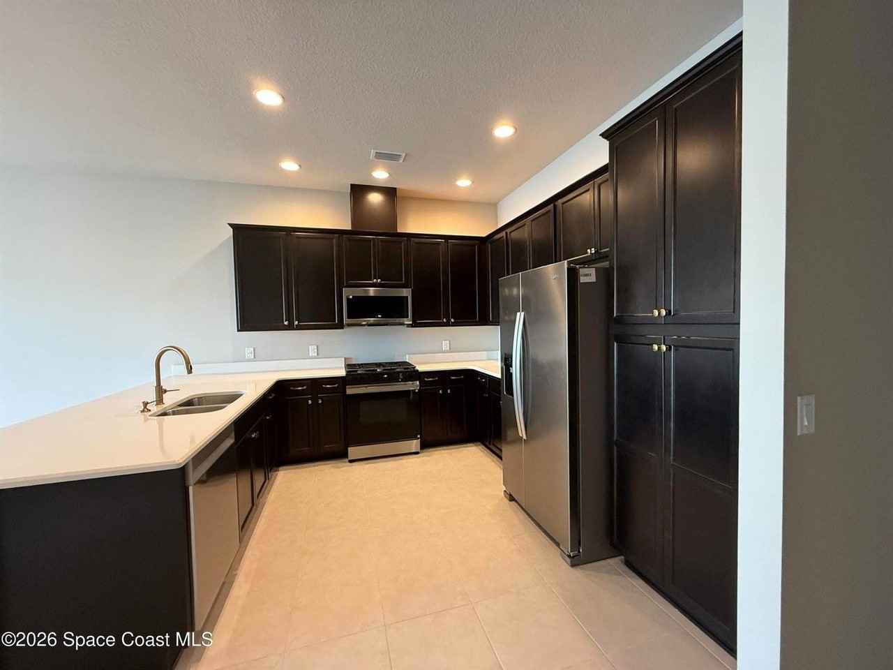 2998 Avalonia Dr - Photo 2 of 11