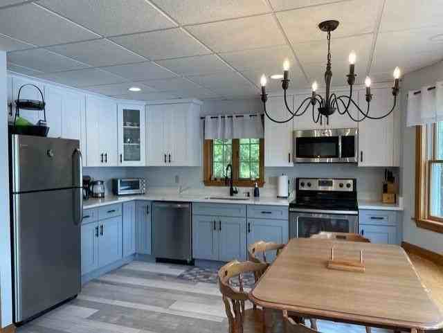 11 Watkins Ave - Photo 7 of 17